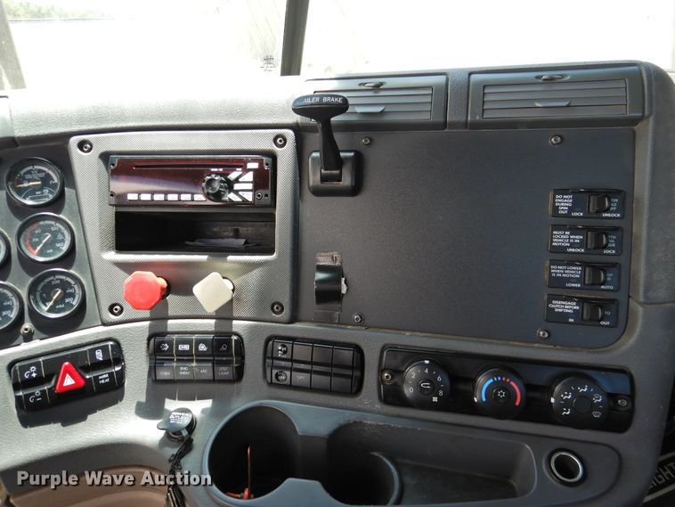 image for item DI0108 2013 Freightliner Cascadia