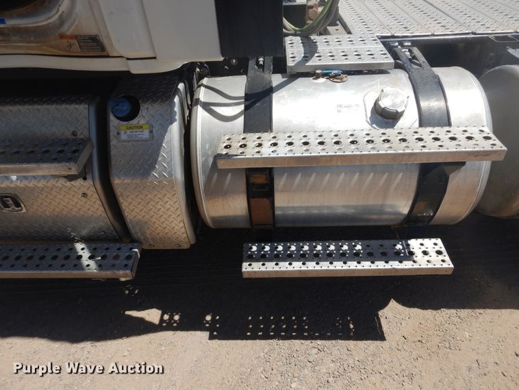 image for item DI0108 2013 Freightliner Cascadia