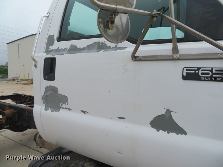 image for item DI2212 2003 Ford F650 Super Duty XLT  truck cab and chassis