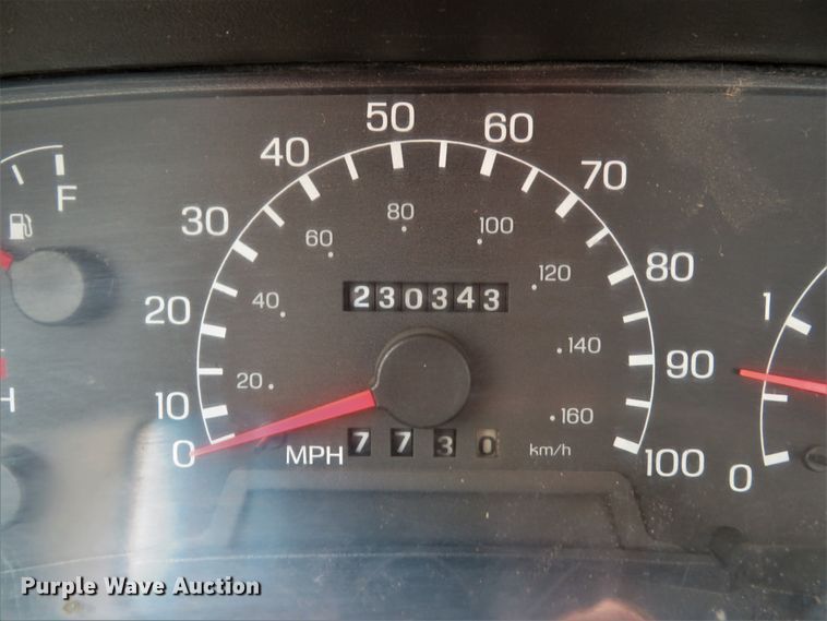 image for item DI2212 2003 Ford F650 Super Duty XLT  truck cab and chassis