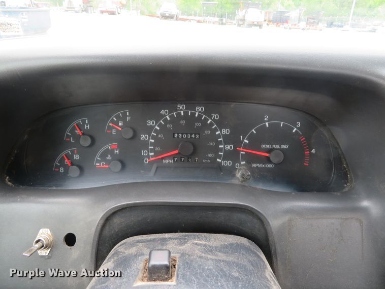 image for item DI2212 2003 Ford F650 Super Duty XLT  truck cab and chassis