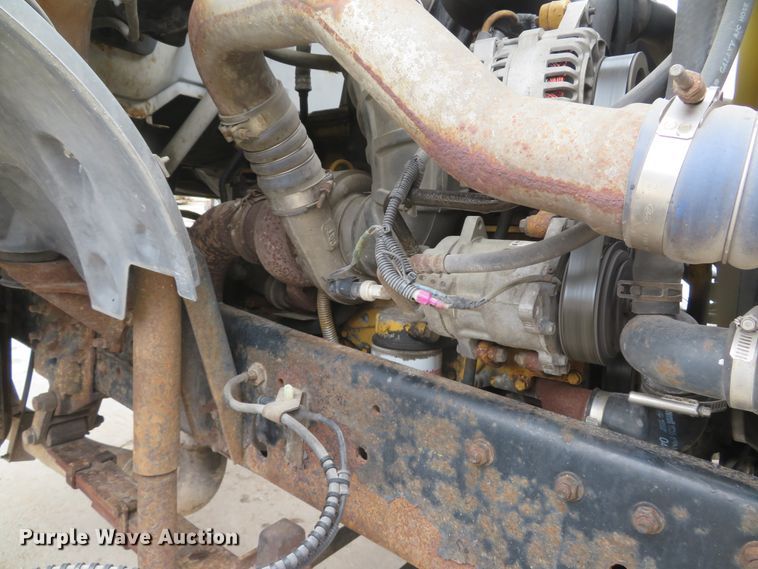 image for item DI2212 2003 Ford F650 Super Duty XLT  truck cab and chassis