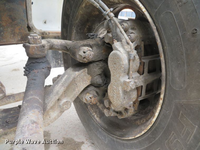 image for item DI2212 2003 Ford F650 Super Duty XLT  truck cab and chassis