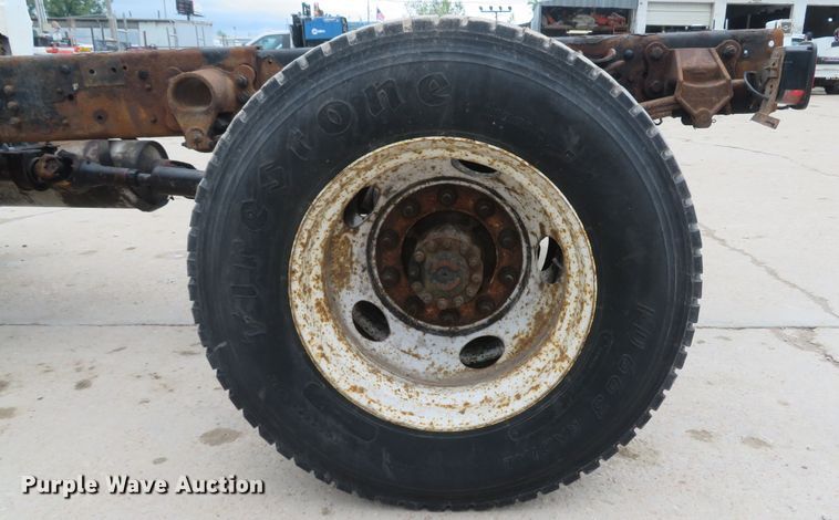 image for item DI2212 2003 Ford F650 Super Duty XLT  truck cab and chassis