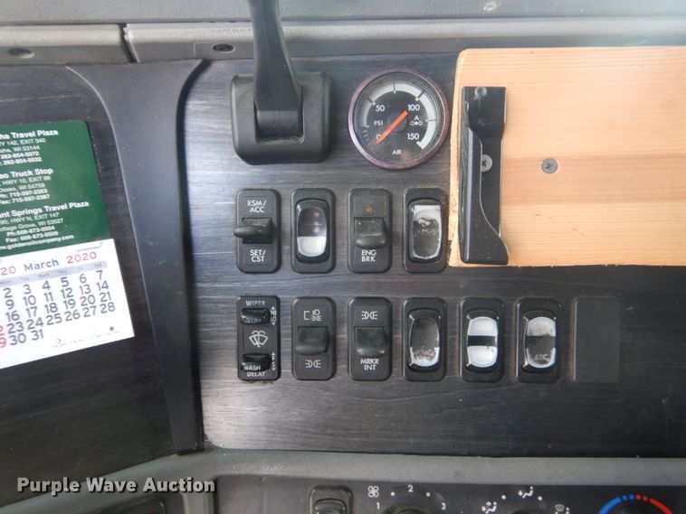 image for item FX9063 2009 Freightliner Columbia semi truck