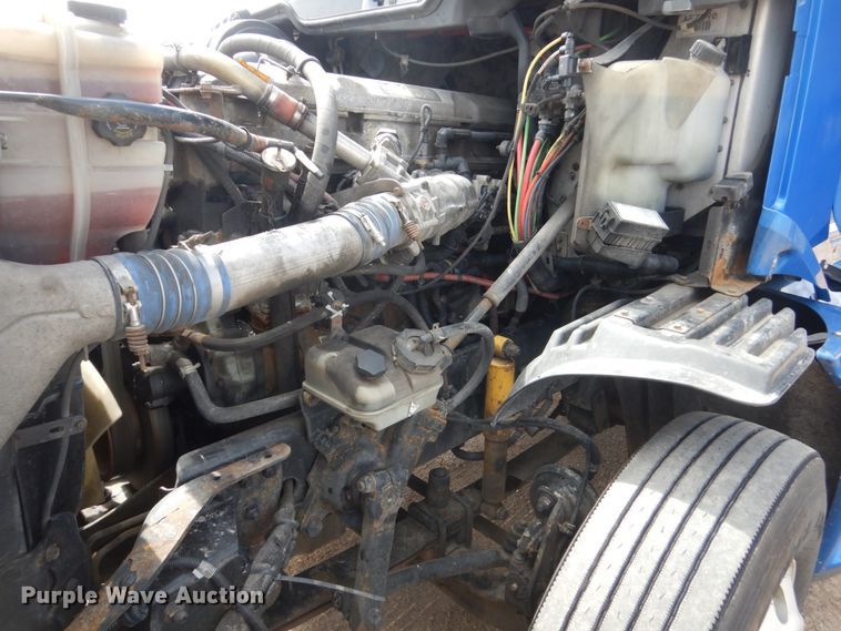 image for item FX9063 2009 Freightliner Columbia semi truck