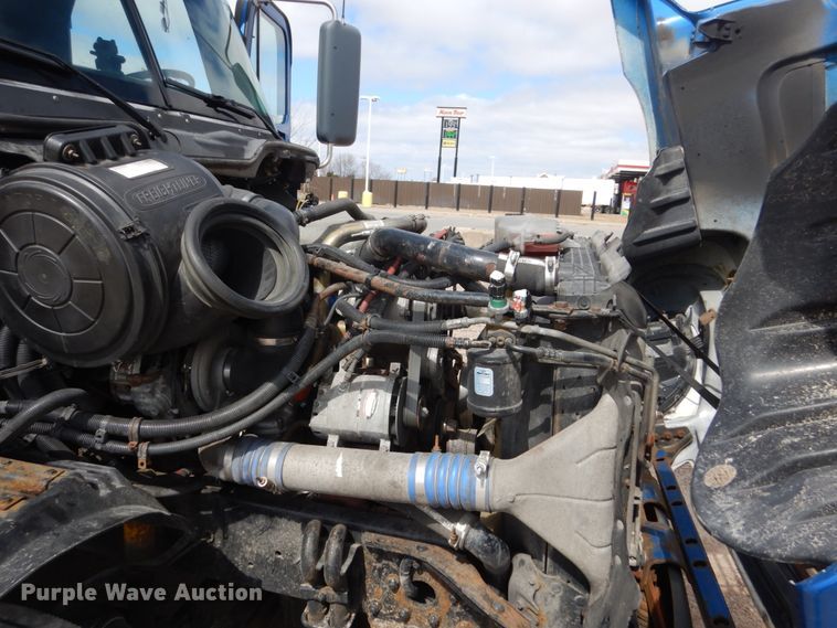 image for item FX9063 2009 Freightliner Columbia semi truck