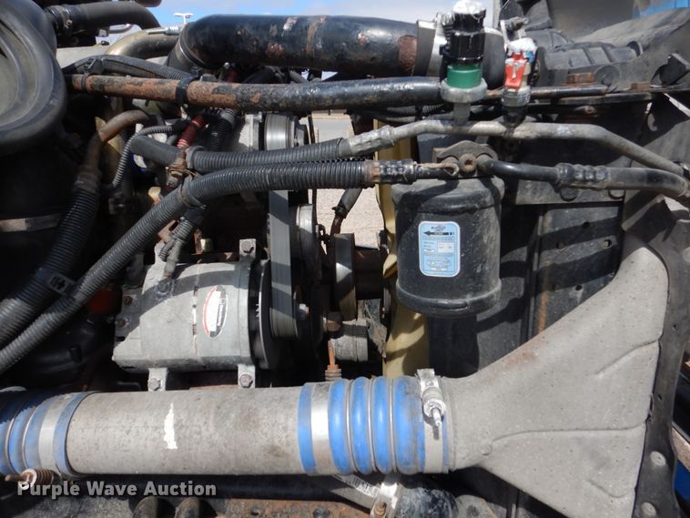 image for item FX9063 2009 Freightliner Columbia semi truck