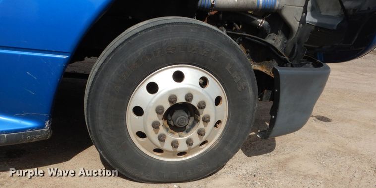 image for item FX9063 2009 Freightliner Columbia semi truck