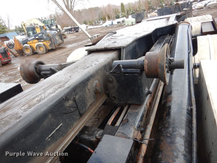 image for item FX9078 1998 Freightliner FLD hook lift container truck