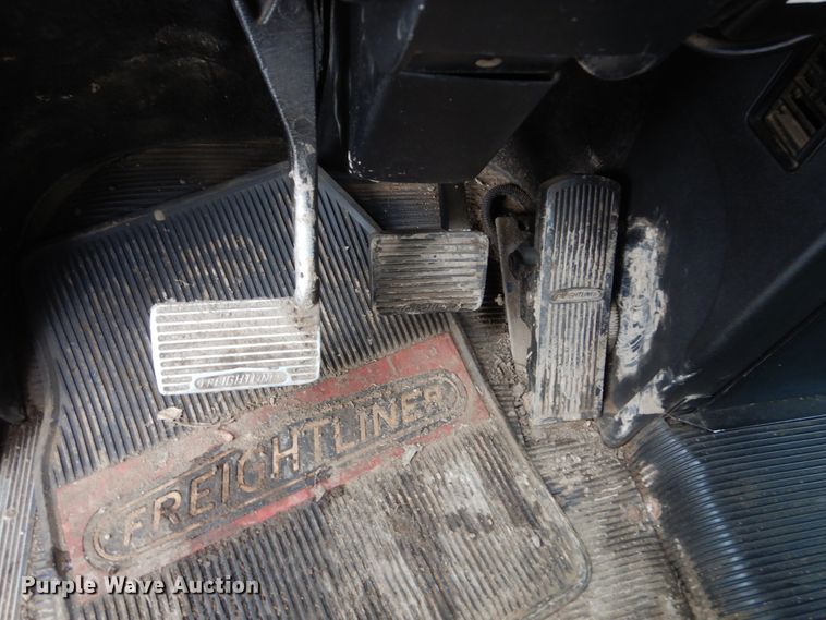 image for item FX9078 1998 Freightliner FLD hook lift container truck