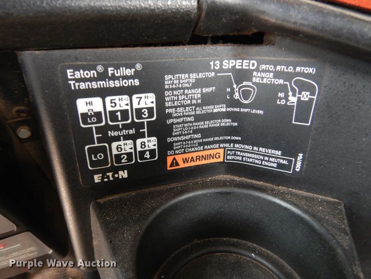 image for item FX9078 1998 Freightliner FLD hook lift container truck