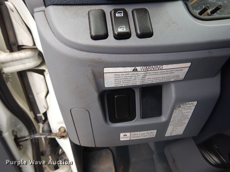 image for item GE9414 2012 Mitsubishi Fuso FE180  box truck