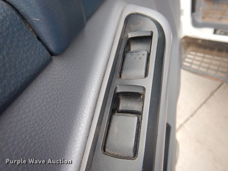 image for item GE9414 2012 Mitsubishi Fuso FE180  box truck