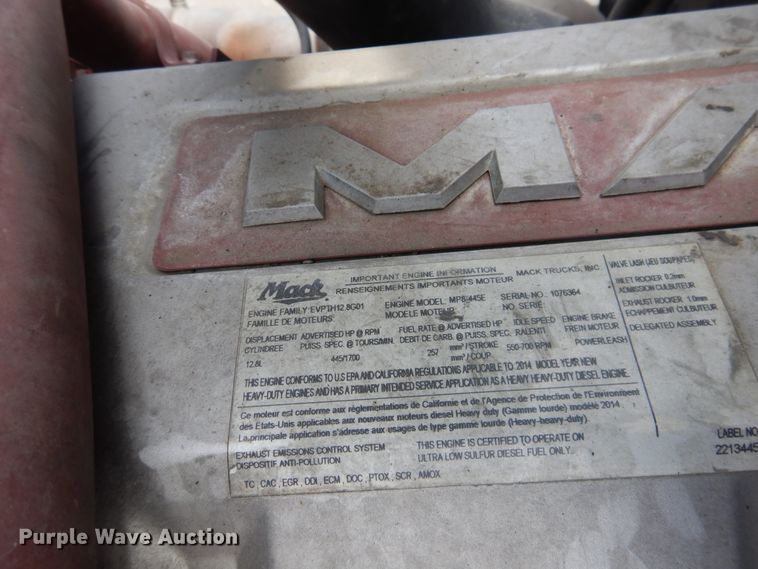 image for item GE9415 2015 Mack CXU613  semi truck