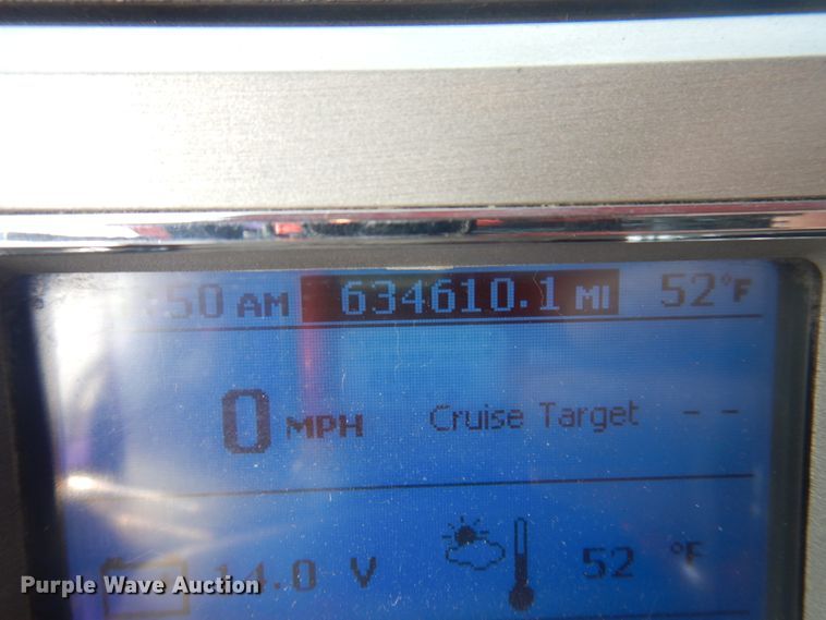 image for item GE9416 2012 Mack CHU613  semi truck