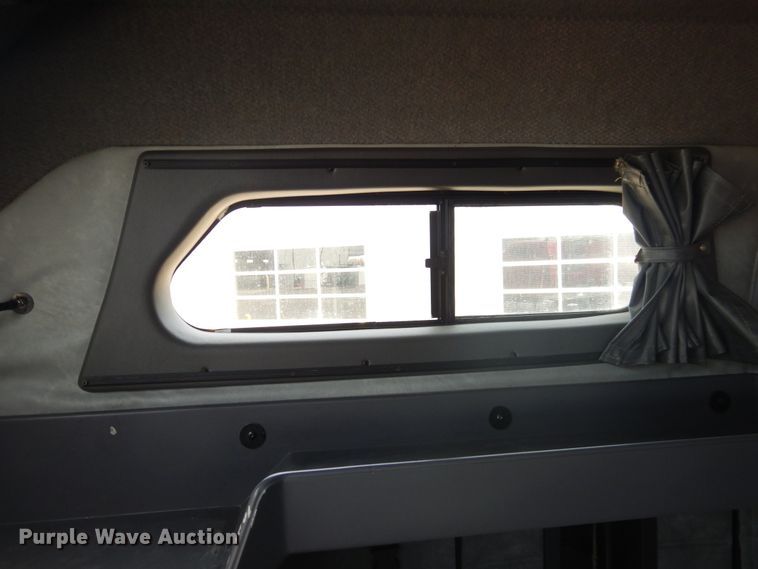 image for item GE9416 2012 Mack CHU613  semi truck