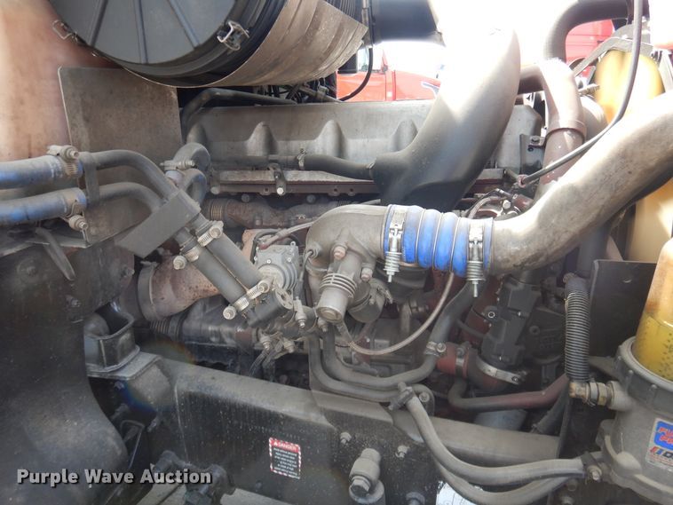 image for item GE9416 2012 Mack CHU613  semi truck