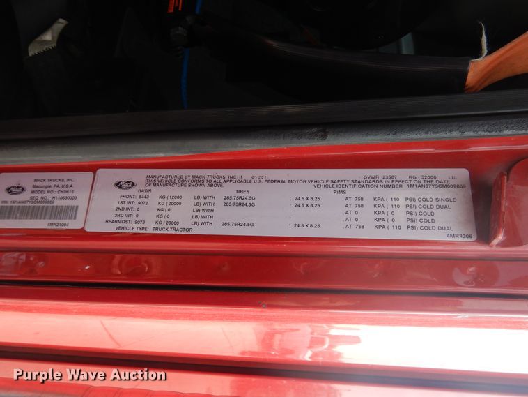 image for item GE9416 2012 Mack CHU613  semi truck