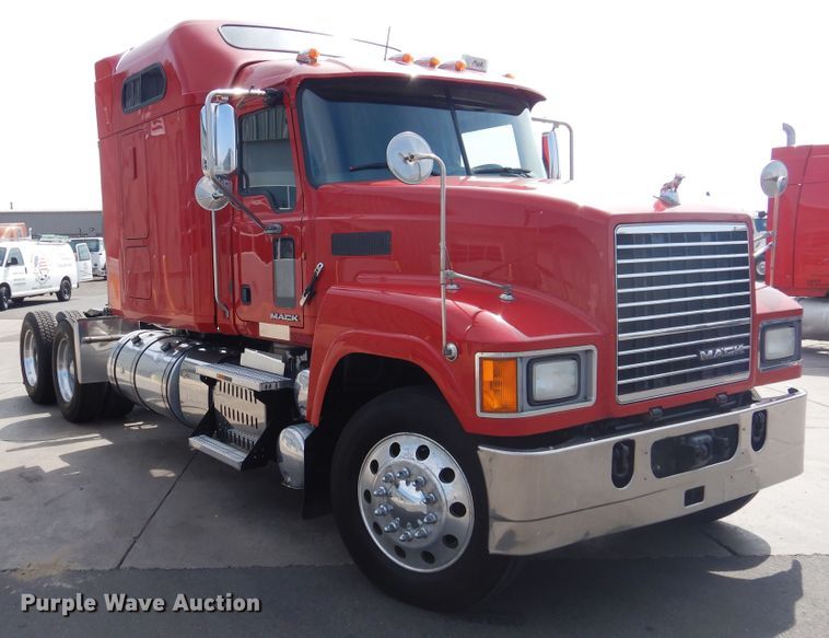image for item GE9417 2012 Mack CHU613  semi truck