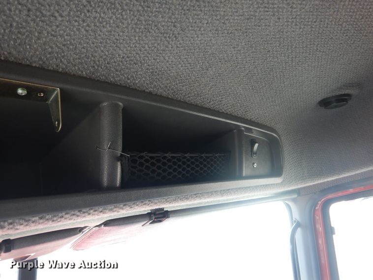 image for item GE9417 2012 Mack CHU613  semi truck