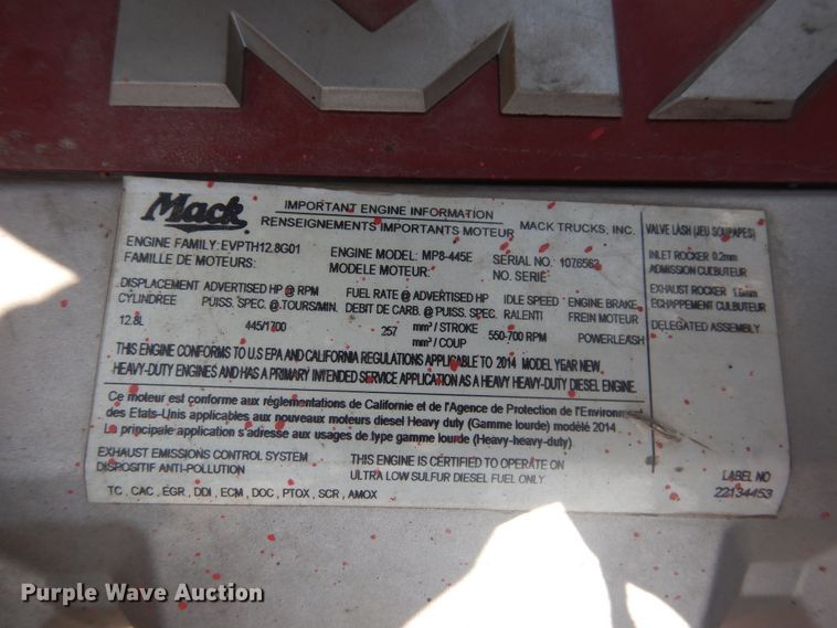 image for item GE9418 2015 Mack CXU613  semi truck