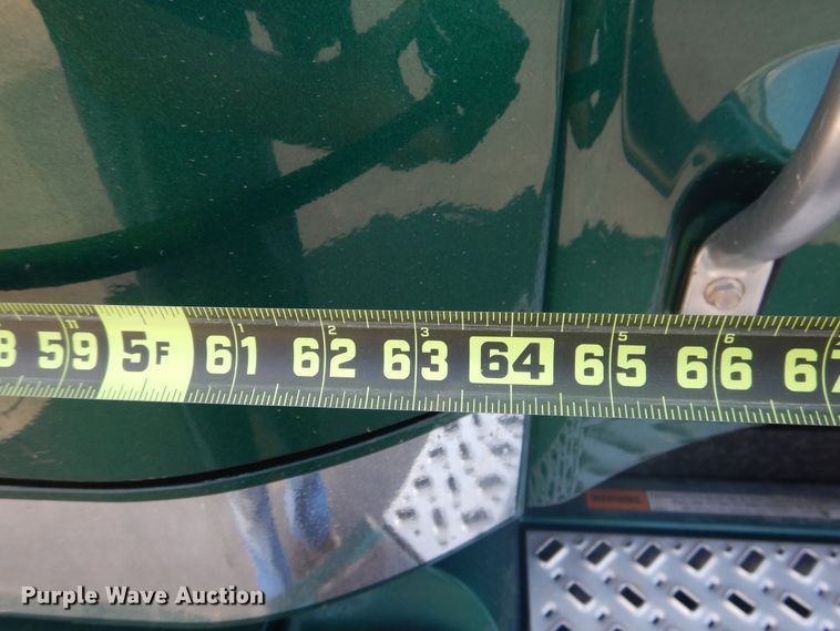 image for item GE9418 2015 Mack CXU613  semi truck