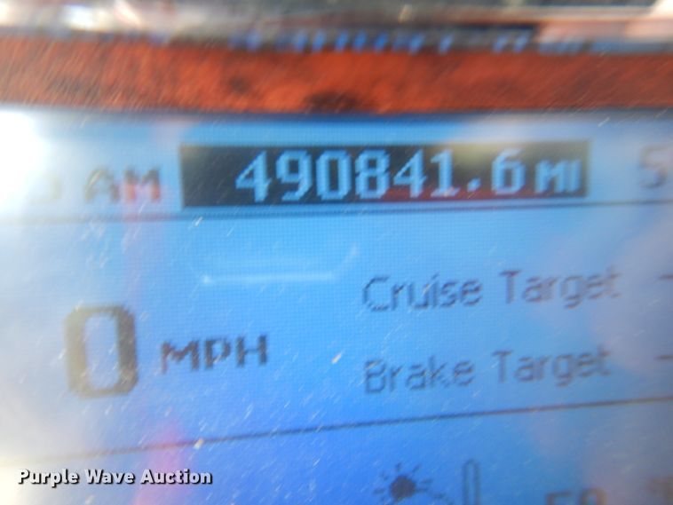 image for item GE9419 2015 Mack CXU613  semi truck