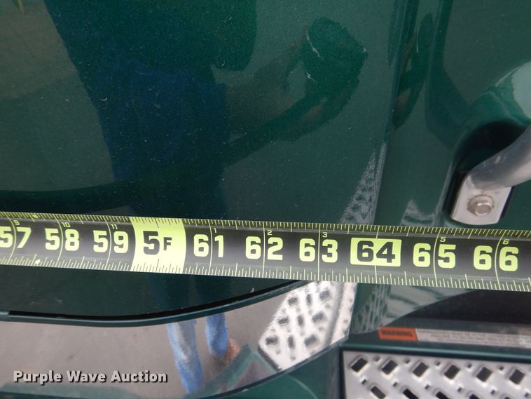 image for item GE9420 2015 Mack CXU613  semi truck