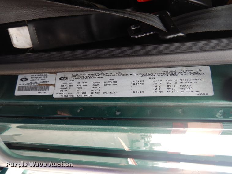 image for item GE9420 2015 Mack CXU613  semi truck