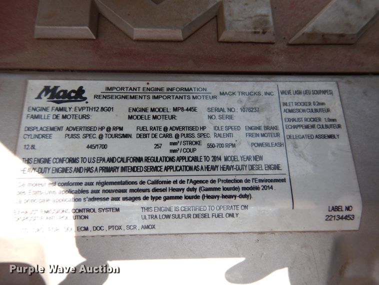 image for item GE9422 2015 Mack CXU613  semi truck