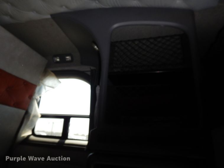 image for item GE9423 2015 Mack CXU613  semi truck