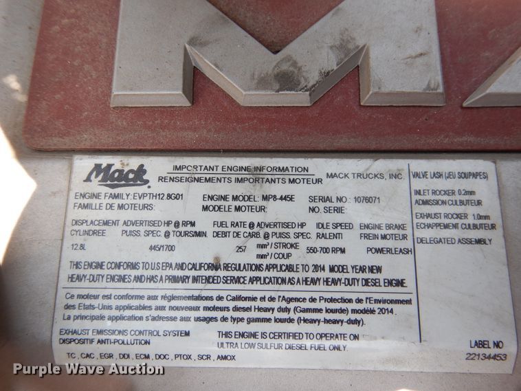 image for item GE9426 2015 Mack CXU613  semi truck