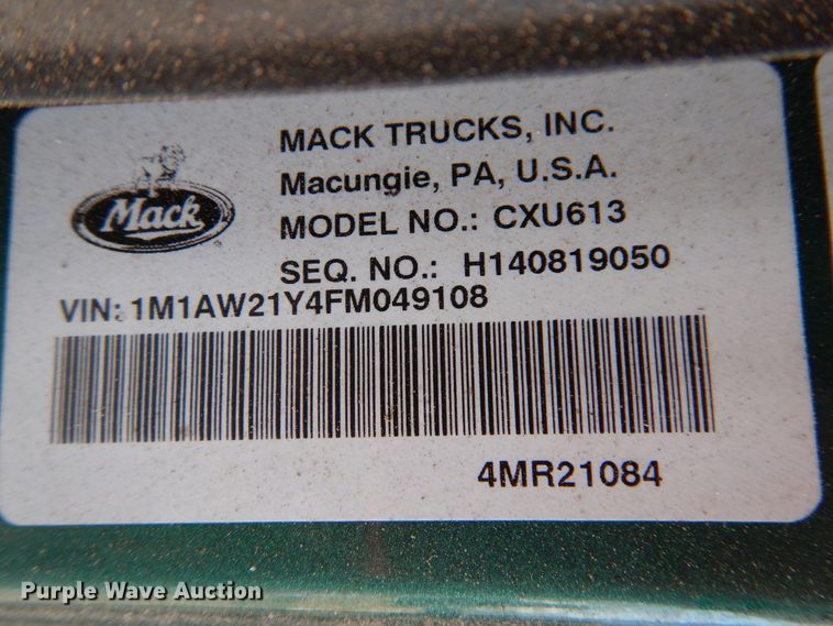 image for item GE9426 2015 Mack CXU613  semi truck
