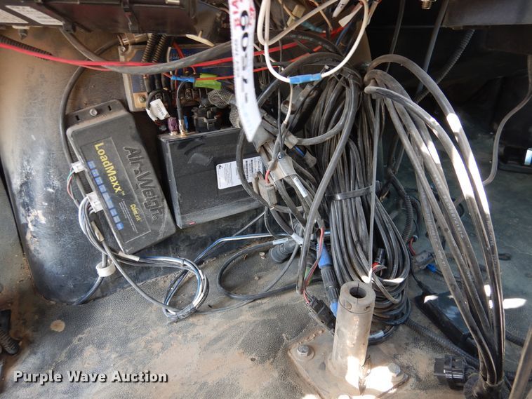 image for item GE9427 2014 Western Star 4900SB semi truck