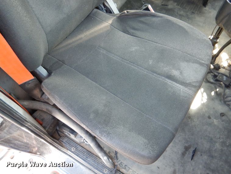 image for item GE9427 2014 Western Star 4900SB semi truck