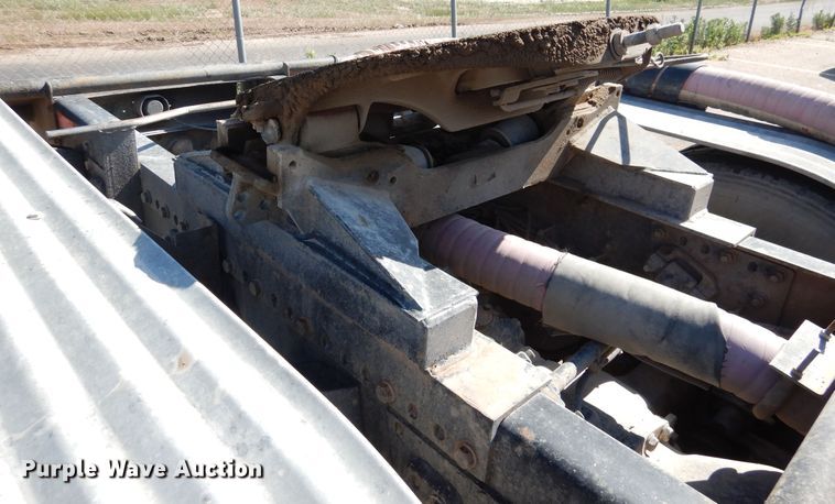 image for item GE9427 2014 Western Star 4900SB semi truck