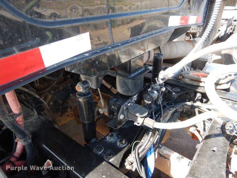 image for item GE9427 2014 Western Star 4900SB semi truck