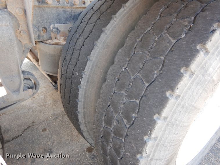 image for item GE9427 2014 Western Star 4900SB semi truck