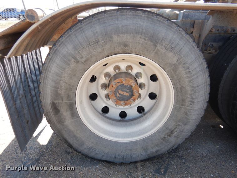 image for item GE9427 2014 Western Star 4900SB semi truck