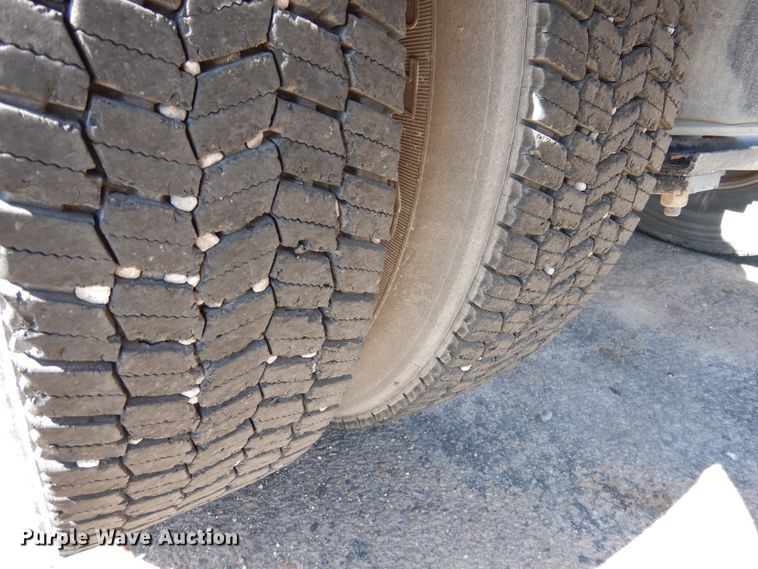 image for item GE9427 2014 Western Star 4900SB semi truck