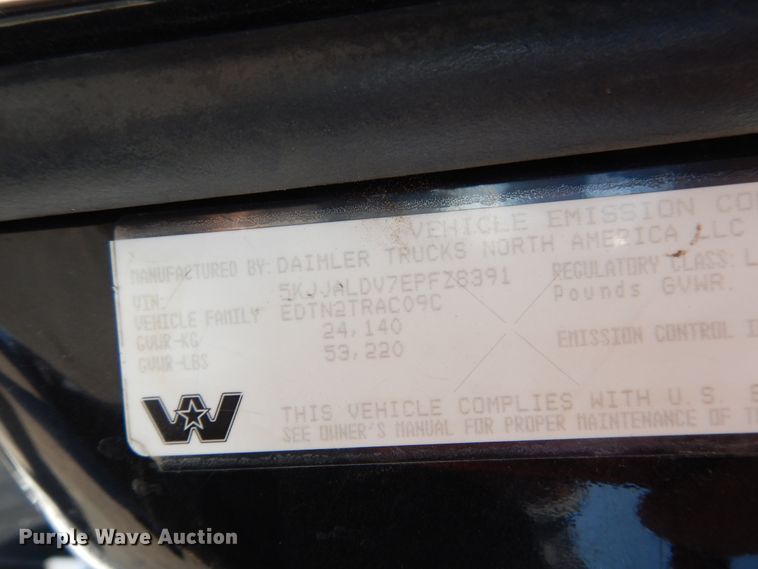 image for item GE9427 2014 Western Star 4900SB semi truck