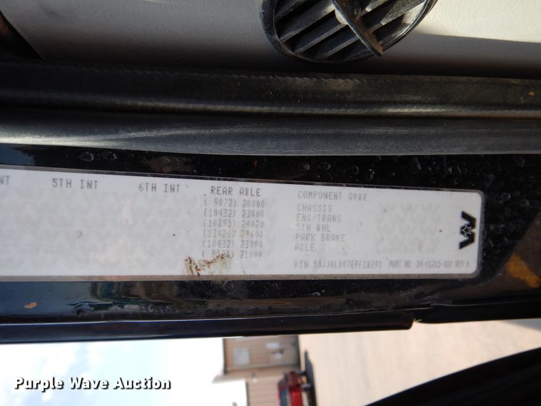 image for item GE9427 2014 Western Star 4900SB semi truck