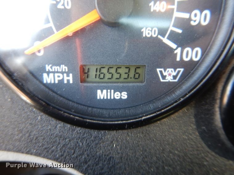 image for item GE9428 2014 Western Star 4900SB  semi truck