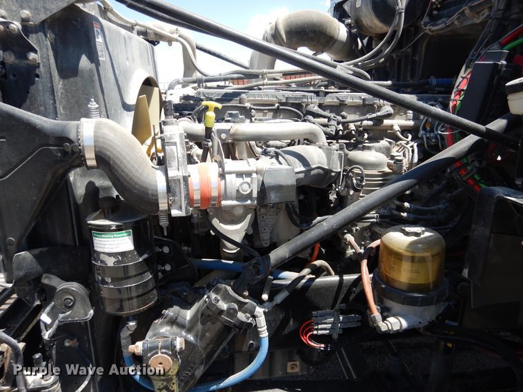 image for item GE9428 2014 Western Star 4900SB  semi truck