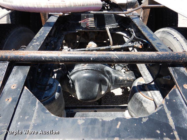 image for item GE9428 2014 Western Star 4900SB  semi truck