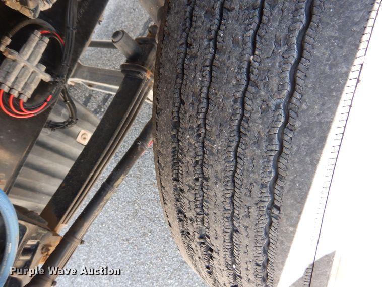 image for item GE9428 2014 Western Star 4900SB  semi truck