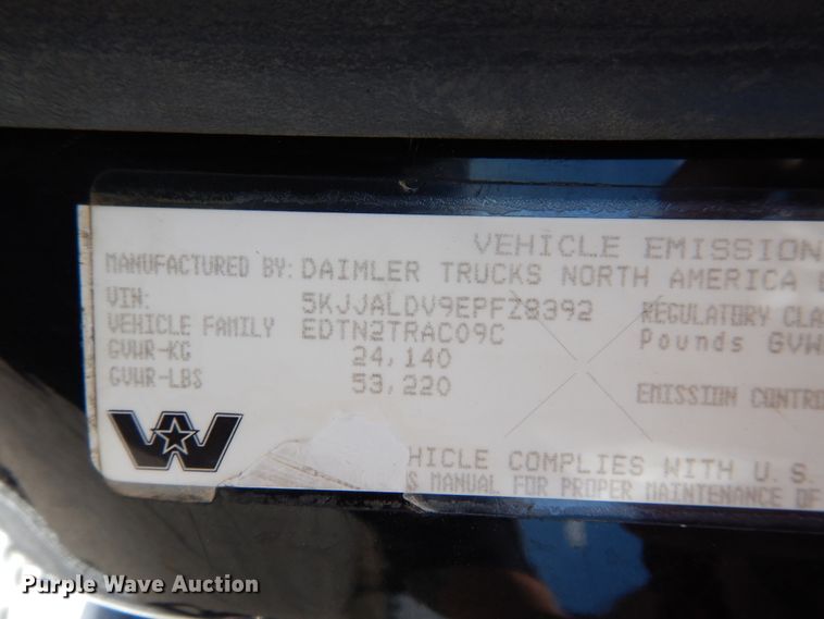 image for item GE9428 2014 Western Star 4900SB  semi truck