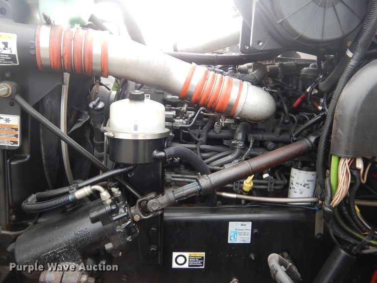 image for item GF9205 2008 Peterbilt 335  flatbed truck