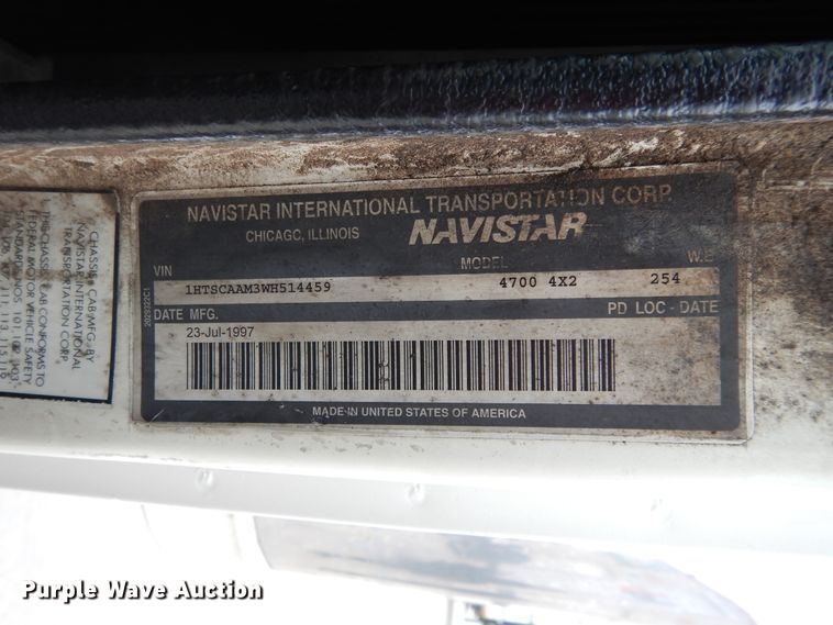 image for item GK9201 1998 International 4700 box truck